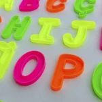 letras rellenables fluorescentes mayusculas