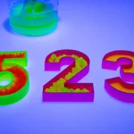 Numeros rellenables fluorescentes_luz negra