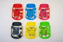 Monstruo de colores mesa de luz