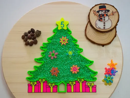 bandeja sensorial rellenable Arbol de Navidad luz negra