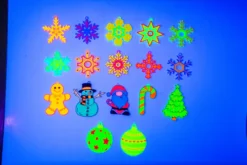 Adornos árbol de Navidad fluorescentes para luz negra