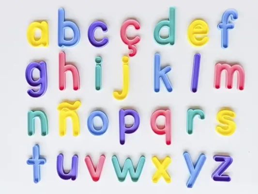 letras rellenables minusculas de colores