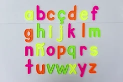 Letras rellenables minúsculas fluorescentes